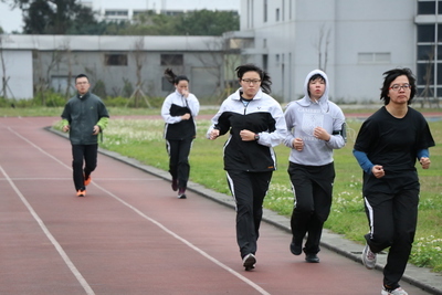 105年特考班警職組-3000公尺跑步測驗照片